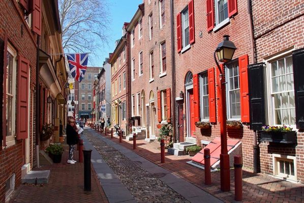 Philadelphia SelfTour - Elfreths Alley